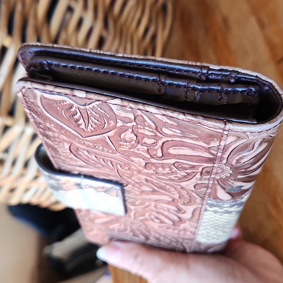 Sharif Wallet Tooled Snakeskin Jeweled Accents - Picture 6 of 16